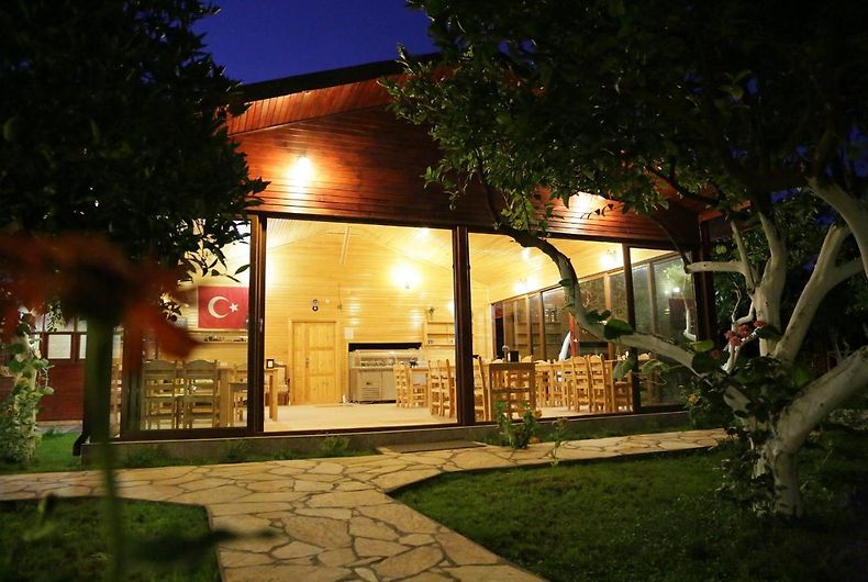 MERCAN BUNGALOW   IRALI